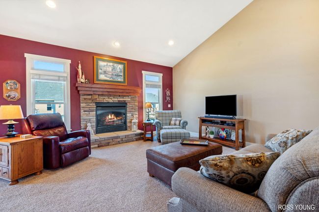 11-web-or-mls-A7400638 | Image 12