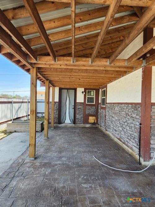 303 N 7th St, Copperas Cove, TX, 76522-1665 | Card Image