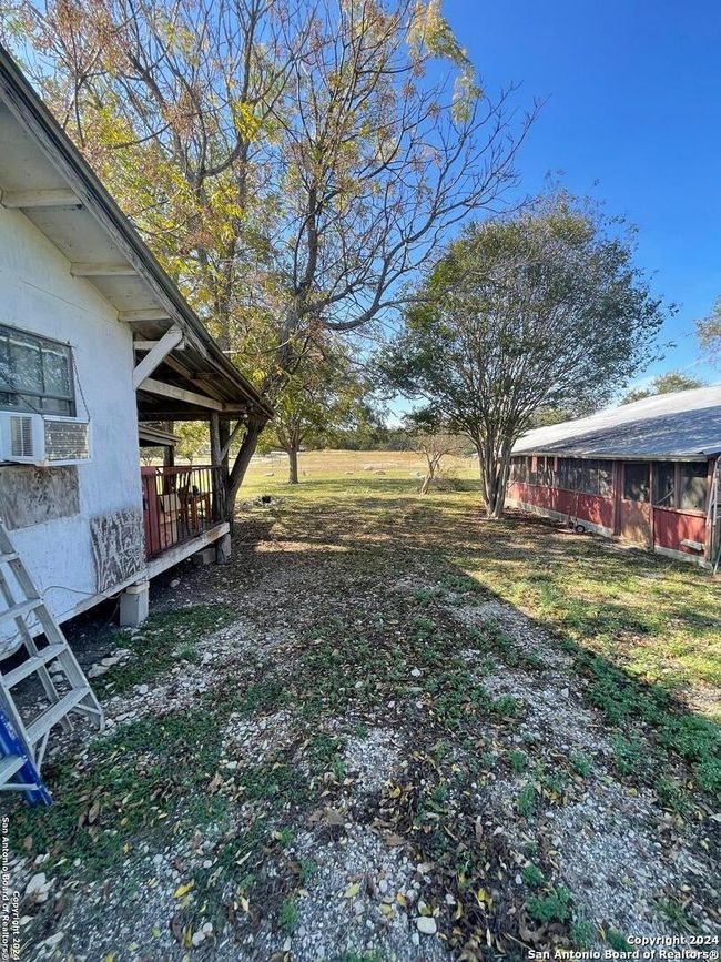 188 De La Fuente Rd., House other with 2 bedrooms, 2 bathrooms and null parking in Blanco TX | Image 18