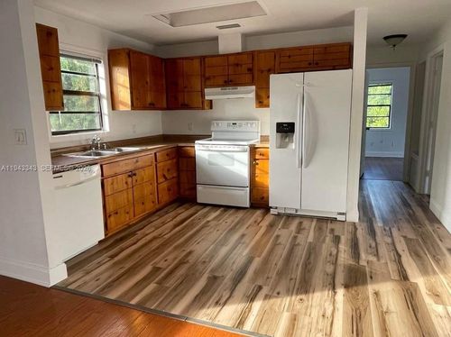 3-1866 9th Pl, Vero Beach, FL, 32960-4303 | Card Image