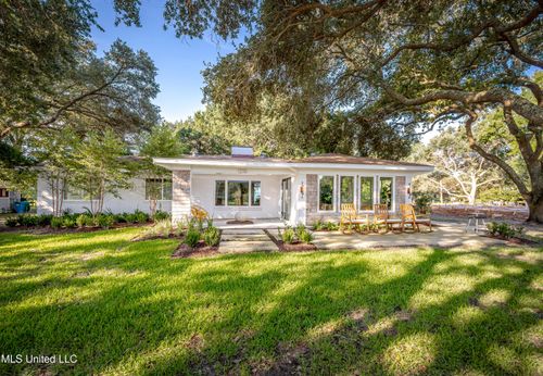1210 Harbor Rd, Ocean Springs, MS, 39564-4904 | Card Image
