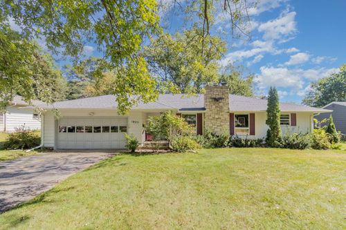 1825 Twin Bluff Rd, Red Wing, MN, 55066-3219 | Card Image