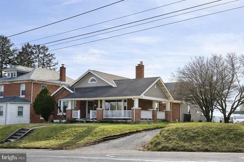 5030 Lincoln Hwy W, THOMASVILLE, PA, 17364-9524 | Card Image