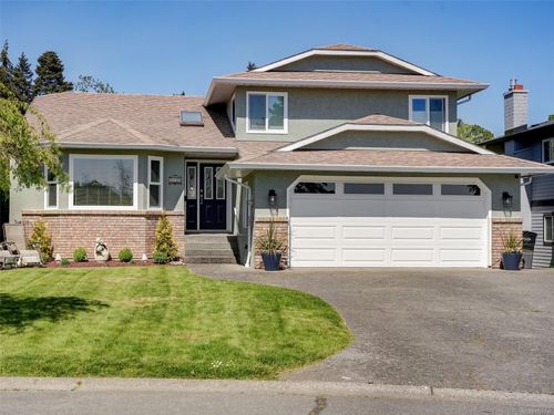 4256 Ponderosa Cres, Victoria, BC, V8Z7G2 | Card Image