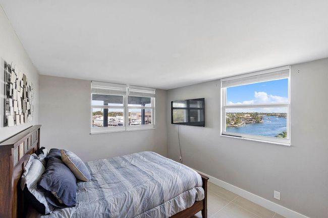 Primary Bedroom | Image 12