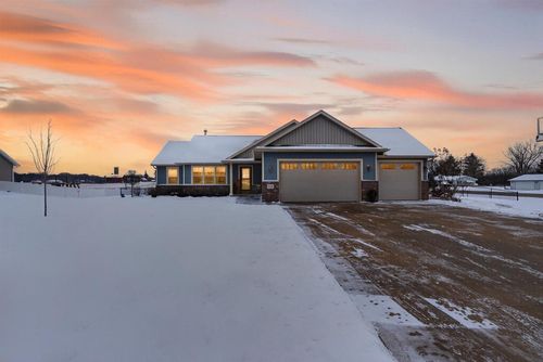W7295 Midnight Way, GREENVILLE, WI, 54942 | Card Image