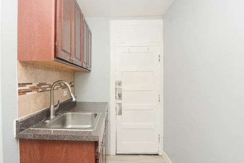 apt-1w-3265 W Wrightwood Ave, Chicago, IL, 60647-1621 | Card Image