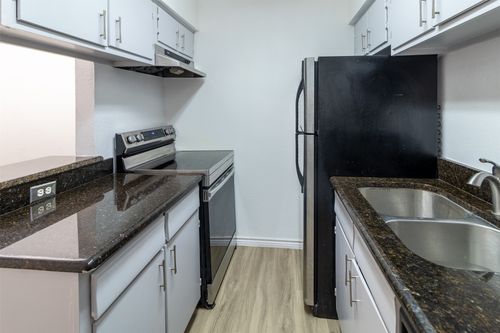 apt-104-4044 Buena Vista St, Dallas, TX, 75204-1643 | Card Image