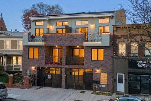 10847 Sutphin Boulevard, New York, NY, 11435 | Card Image
