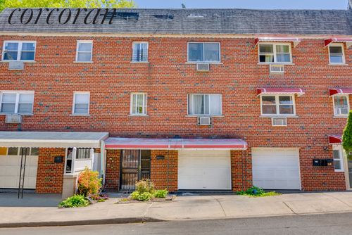 1716 Sexton Place, New York City, NY, 10469 | Card Image