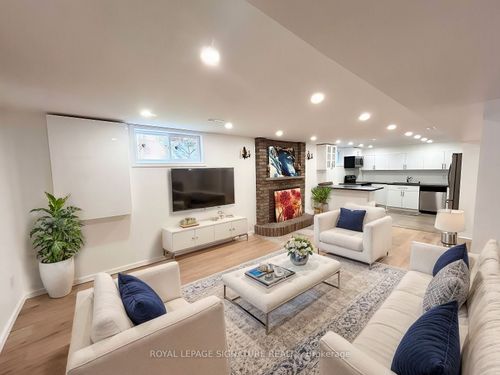 bsmt-89 Pioneer Lane, Woodbridge, ON, L4L2J2 | Card Image