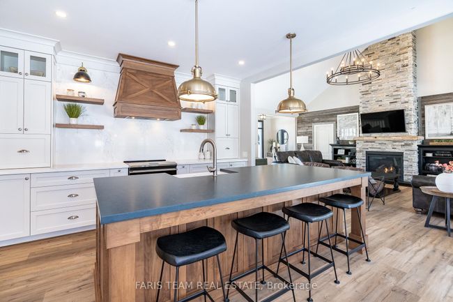 15 Pods Lane, House other with 5 bedrooms, 3 bathrooms and 8 parking in Oro-Medonte ON | Image 9