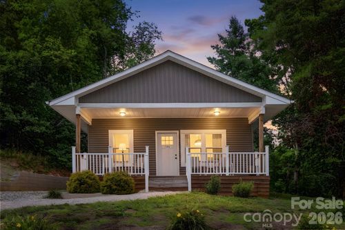 106 Thistle Field Dr, Asheville, NC, 28806-0391 | Card Image