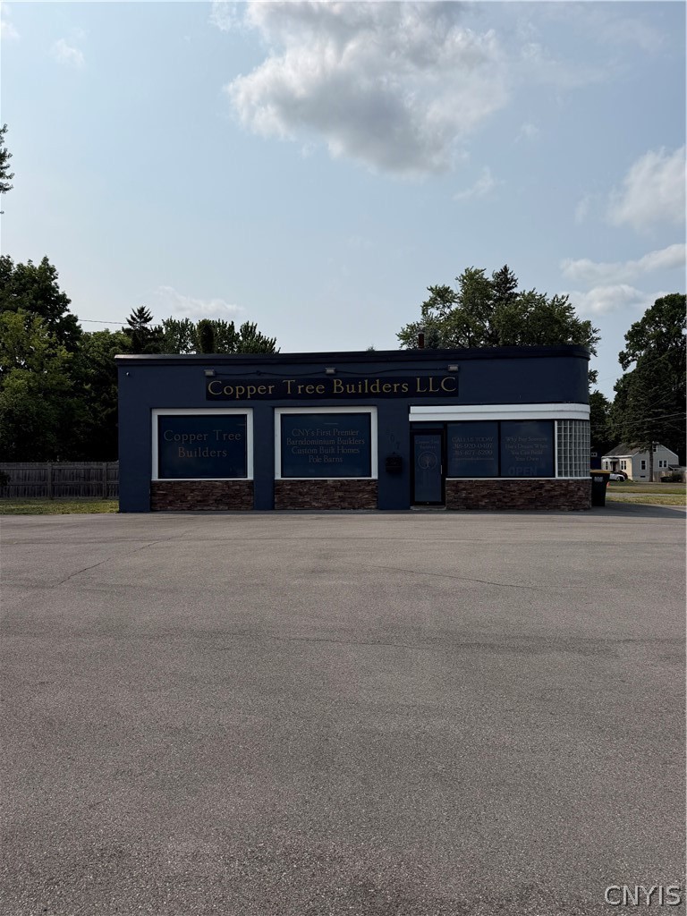 407 N Main St, Syracuse, NY 13212