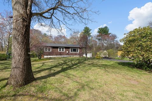 21 Warren Rd, Upton, MA, 01568-1449 | Card Image