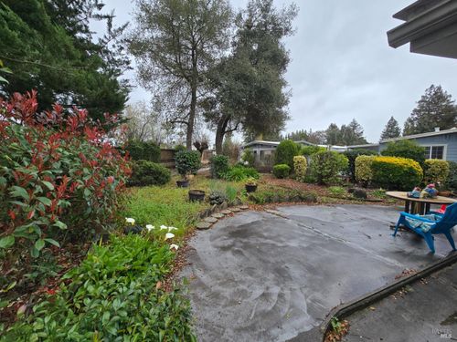 186 Sequoia Cir, Santa Rosa, CA, 95401-9182 | Card Image