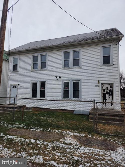 15713 Fenton Ave, WILLIAMSPORT, MD, 21795-1014 | Card Image