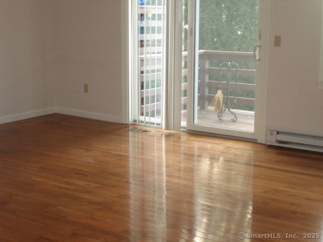 UNIT-17-6 - 55 Mill Plain Rd, Condo with 3 bedrooms, 3 bathrooms and 1 parking in Danbury CT | Image 7