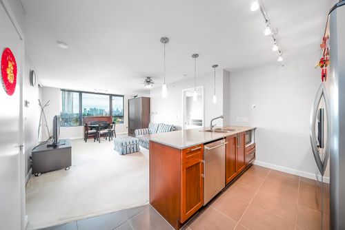 1205-7088 Salisbury Ave, Burnaby, BC, V5E0A4 | Card Image