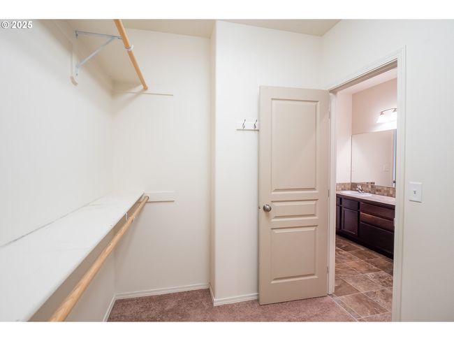 1067 S 55 Th St, House other with 3 bedrooms, 2 bathrooms and 2 parking in Springfield OR | Image 19