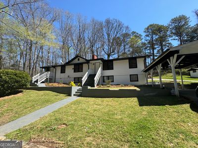 5410 Camp Trail Road, House other with 3 bedrooms, 3 bathrooms and null parking in Fairburn GA | Image 2