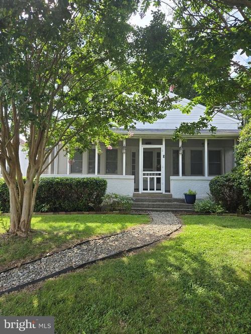3 N Clifton Ave, WILMINGTON, DE, 19805-2261 | Card Image