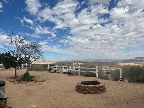 25926 Outpost Rd, Apple Valley, CA, 92308 | Card Image