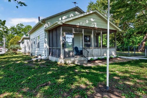 1635 Sw Auburn Rd, Topeka, KS, 66615 | Card Image
