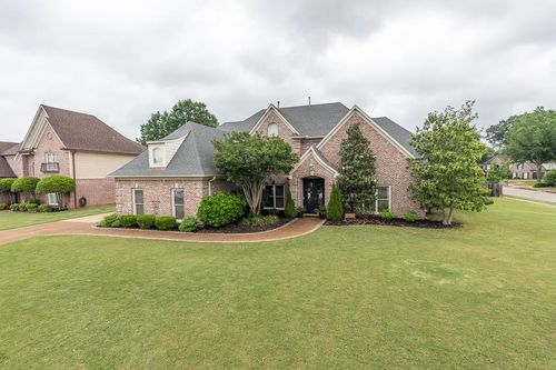 1694 Elk River Dr, Collierville, TN, 38017-3327 | Card Image