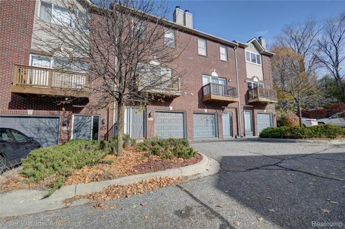 42432 Corlina Dr, Northville, MI, 48167-3811 | Card Image