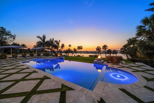 110 Harbor View Ln, BELLEAIR BLUFFS, FL, 33770-2605 | Card Image