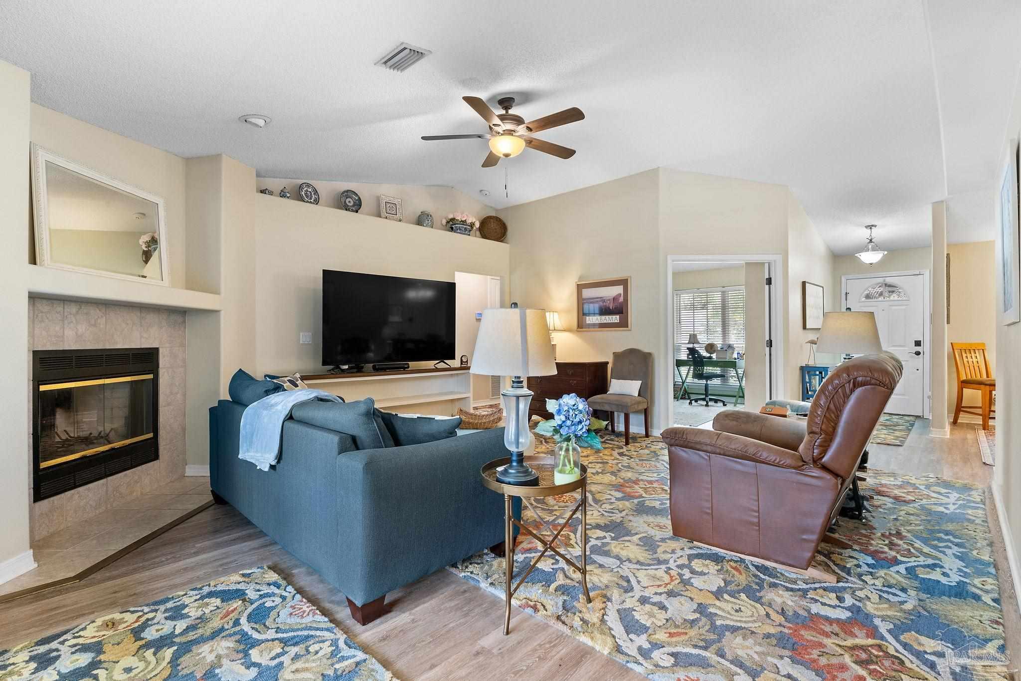 Residential in Pace 5