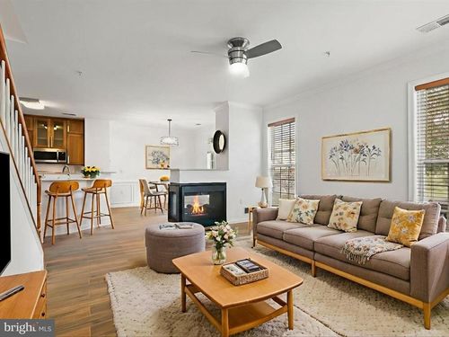 14592 Kylewood Way, GAINESVILLE, VA, 20155-6233 | Card Image