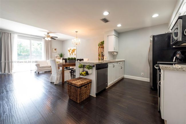 1606 Veracruz Ln, Townhouse with 2 bedrooms, 2 bathrooms and null parking in Weston FL | Image 6