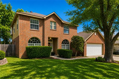 5203 Rio Ct, Arlington, TX, 76017-1743 | Card Image
