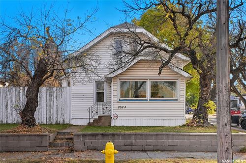 2023 20th St W, Saskatoon, SK, S7M1A5 | Card Image