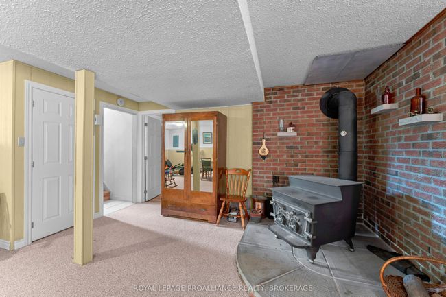 935 Haig Rd, House other with 4 bedrooms, 2 bathrooms and 4 parking in Lansdowne ON | Image 36
