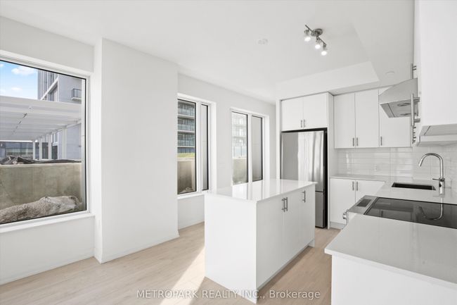 709 - 8960 Jane St, Condo with 2 bedrooms, 3 bathrooms and null parking in Concord ON | Image 8