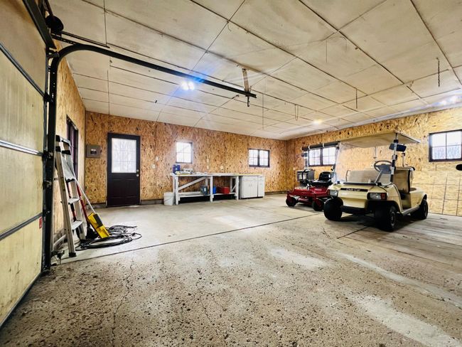 Garage/Shop | Image 32