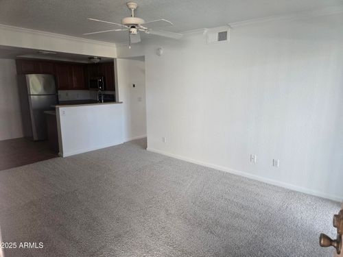 2094-1720 E Thunderbird Rd, Phoenix, AZ, 85022-5770 | Card Image