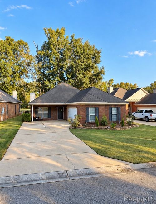 339 River Birch Cir, Wetumpka, AL, 36093-3851 | Card Image