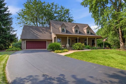 39W150 Adobe Rdg, Elgin, IL, 60124-8420 | Card Image