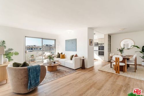 310-6251 Coldwater Canyon Ave, North Hollywood, CA, 91606 | Card Image