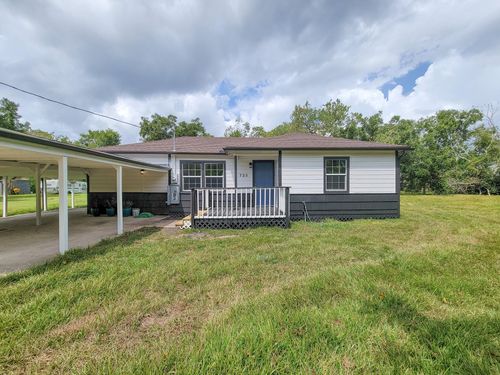 725 Cahill Rd, Angleton, TX, 77515-9138 | Card Image