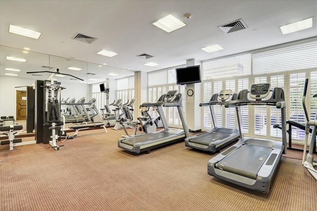 UNIT-1106 - 49 Briar Hollow Ln, Condo with 2 bedrooms, 2 bathrooms and 2 parking in Houston TX | Image 35