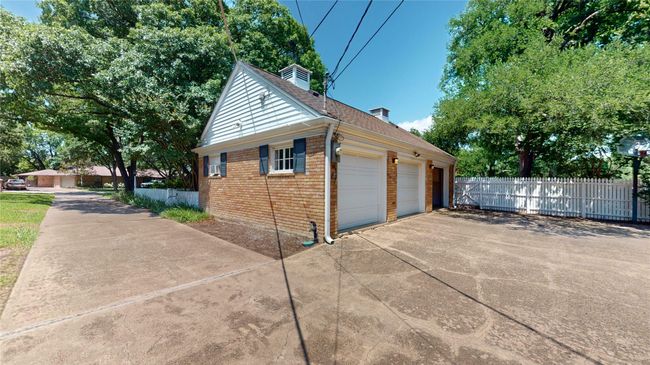 7218 S Janmar Dr, House other with 4 bedrooms, 3 bathrooms and null parking in Dallas TX | Image 30