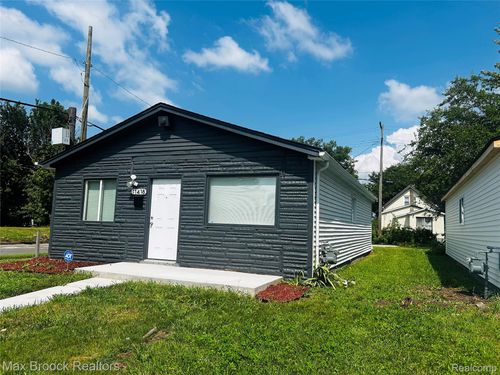 11418 Yosemite St, Detroit, MI, 48204-1498 | Card Image