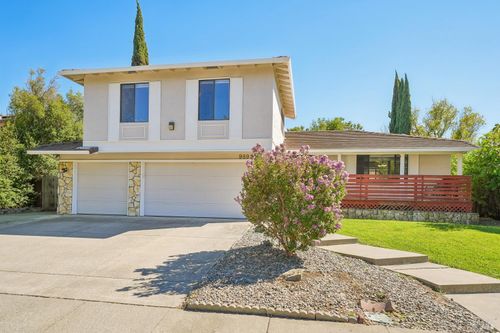 989 Suffolk Way, Fairfield, CA, 94533 | Card Image