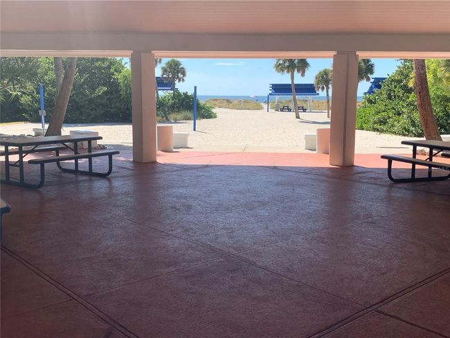 open porch at Beach club | Image 57