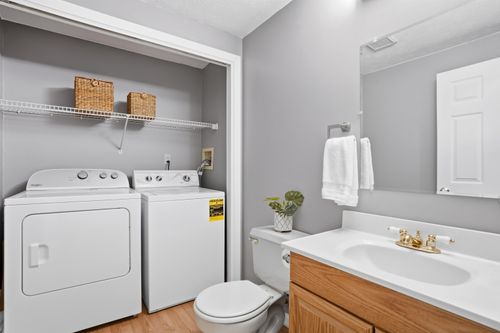 311-33 Cranleigh Mews, Nashua, NH, 03063-1529 | Card Image